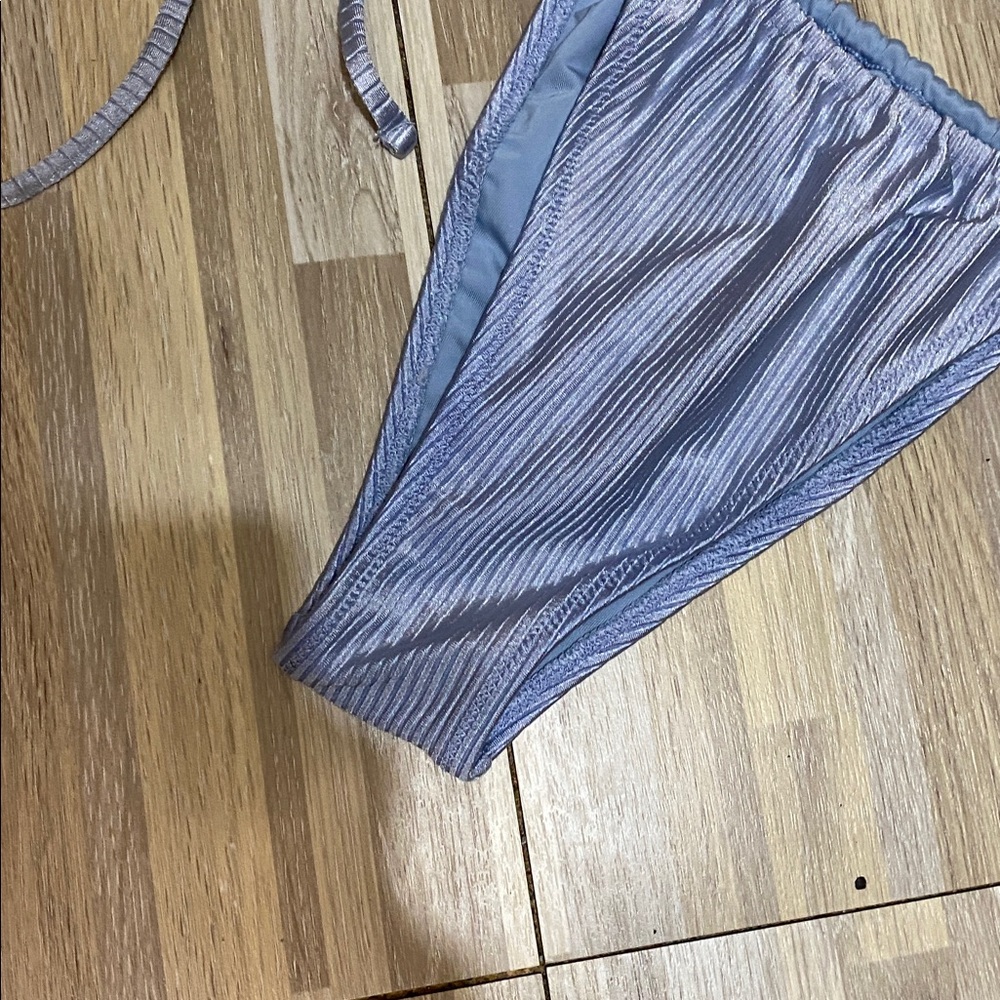 NWOT AERIE Shiny Rib CHEEKIEST bikini bottom size women’s medium - Picture 3 of 8